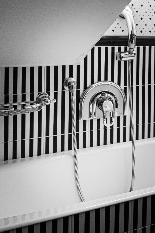 Hotel Petite Fleur Рокарасо Екстериор снимка